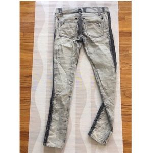 Rock & Republic Jeans low rise